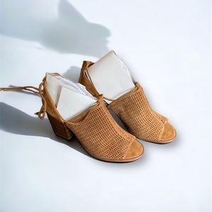 Vince Camuto Women's Footwear- Heeled Sandals / Open Toe Shoes / Brown Shoes, 8M